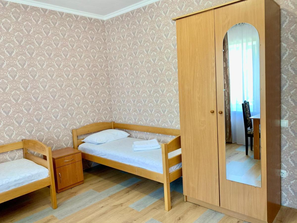 Мини-Гостиница Три Коня Pereyaslav-Khmelʼnytsʼkyy المظهر الخارجي الصورة